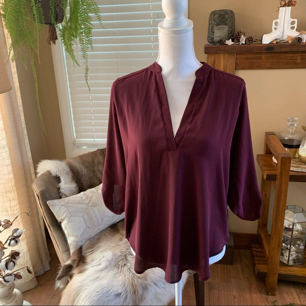 💚2/$10 Burgundy Lush Top Short Sleeve Chiffon